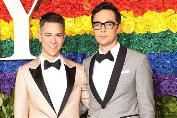 
Jim Parsons Says the Smell of Winter Reminds Him of Falling in Love With Husband Todd Spiewak 