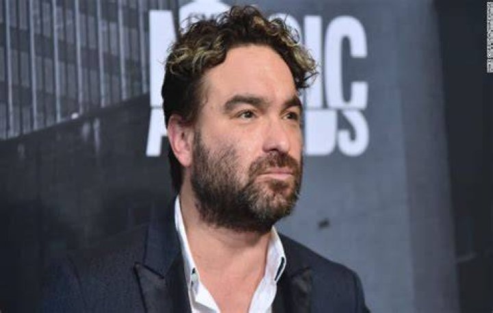 
Johnny Galecki Height, Weight, Net Worth, Age, Birthday, Wikipedia, Who, Nationality, Biography 