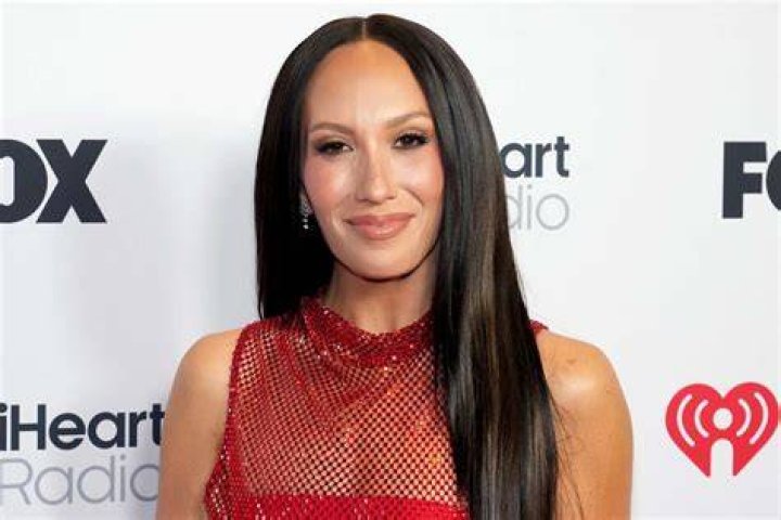 
Who are Cheryl Burkes Parents? Cheryl Burke Biography, Parents Name and More 